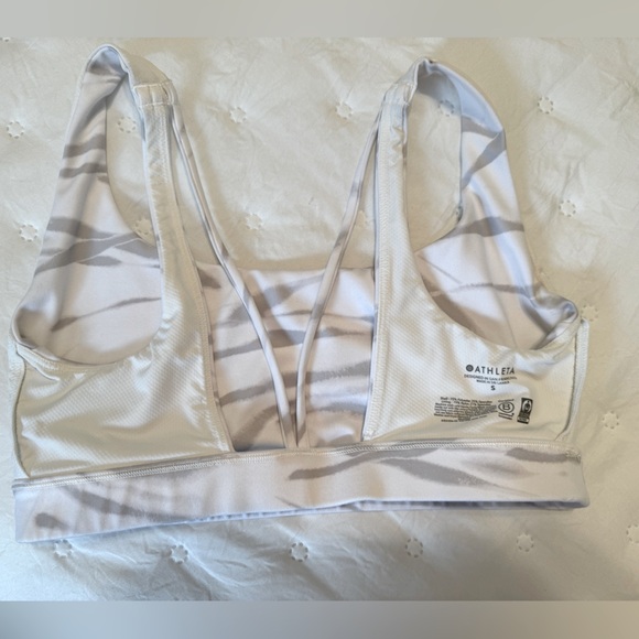 Athleta Exhale Bra - Picture 3 of 4